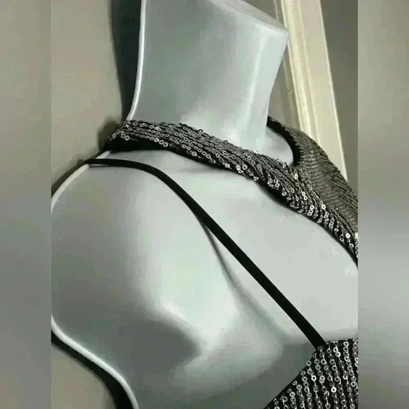 Jaidi Sequins Asymmetrical Top in Silver (494) - Picture 7 of 11